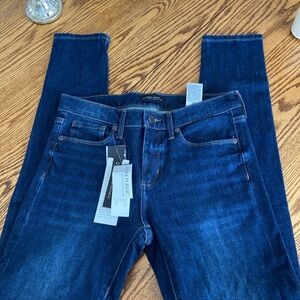 NWT Banana Republic zero gravity, mid rise, skinny ankle jean